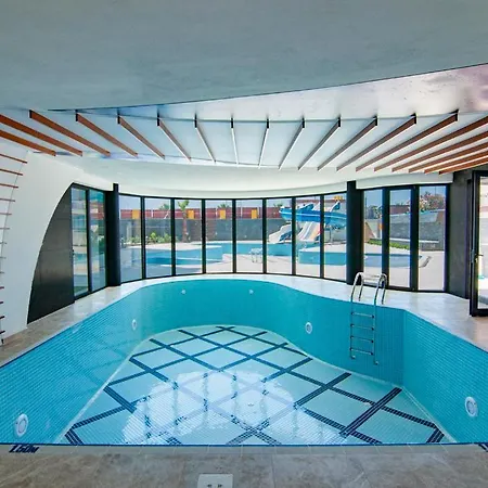 Kurt Safir Euro 20 Апартаменты